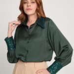 Yakası ve Manşetleri Pullu Saten Gömlek