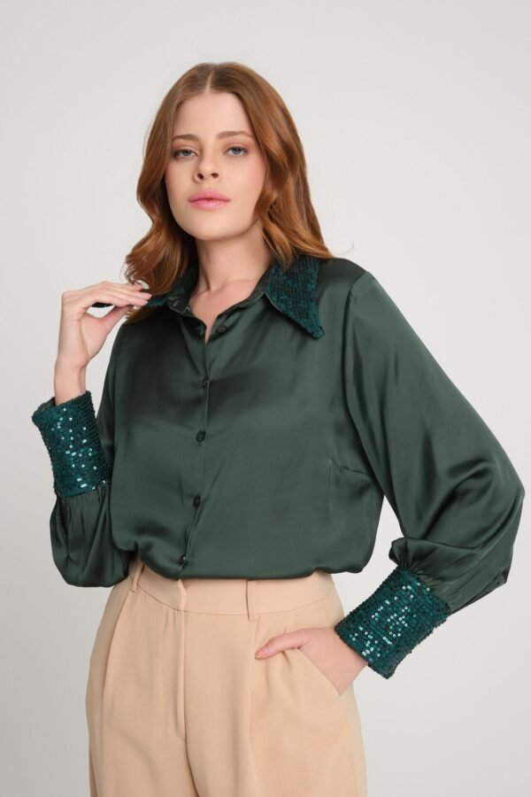 Yakası ve Manşetleri Pullu Saten Gömlek - Görsel 4