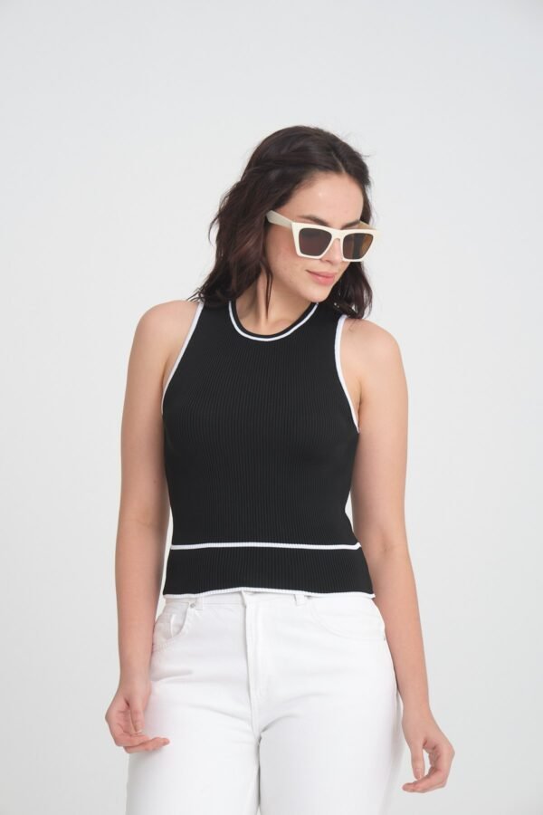 İnce Çizgi Detaylı Yazlık Triko Crop - Görsel 3