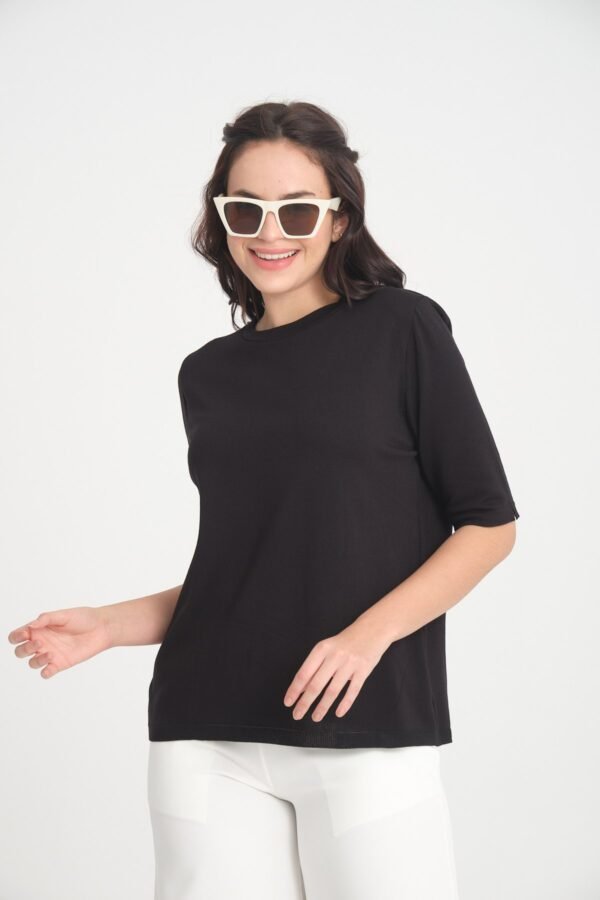 Kısa Kollu Bisiklet Yaka Basic Triko Bluz - Görsel 3