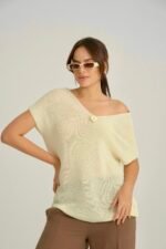 Çiçek Detaylı Bluz - Görsel 4