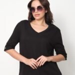 İnce Triko Kol Düğme Detay V Yaka T-Shirt