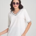 İnce Triko V Yaka Şeritli T-Shirt