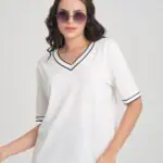 İnce Triko V Yaka Şeritli T-Shirt