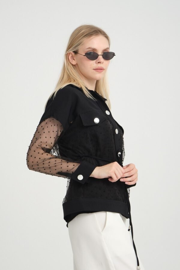 Puantiyeli Tül Detaylı Düğmeli Siyah Gömlek ve Askılı Bluz - Görsel 2