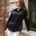 Siyah Düğmeli Saten Gömlek