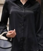 Siyah Düğmeli Saten Gömlek - Görsel 2