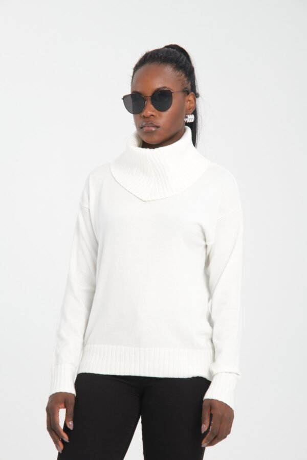 Gri Degaje Yaka Triko Kazak - Görsel 2