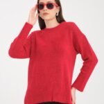 Kırmızı Yırtmaç Detaylı Triko Kazak