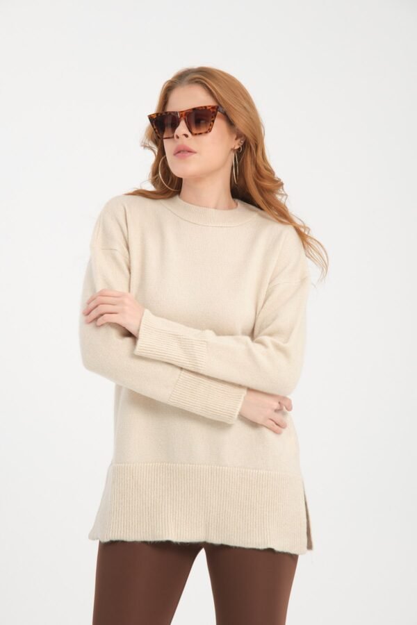 Kırmızı Yırtmaç Detaylı Triko Kazak - Görsel 3