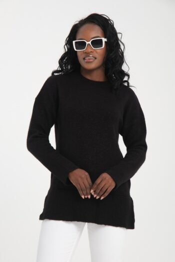 Siyah Yırtmaç Detaylı Triko Kazak