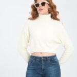 Beyaz Boğazlı Crop Kazak