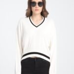 Beyaz V Yaka Şeritli Crop Kazak