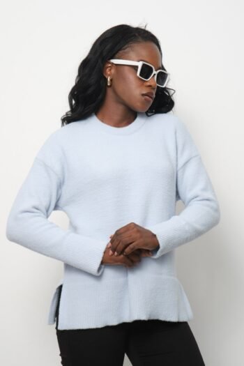 Mavi Yırtmaç Detaylı Triko Kazak