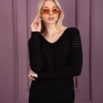 Siyah V Yaka Triko Bluz Kazak