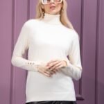 Krem Boğazlı Kol Düğme Detay Kazak