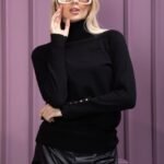 Siyah Boğazlı Kol Düğme Detay Kazak