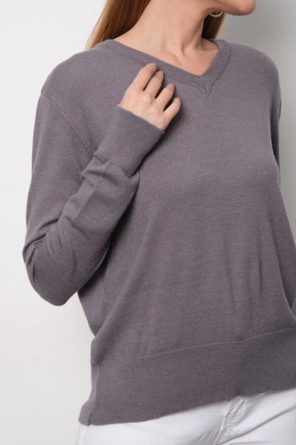 Gri V Yaka Triko Bluz Kazak - Görsel 2