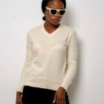 Ekru V Yaka Triko Bluz Kazak