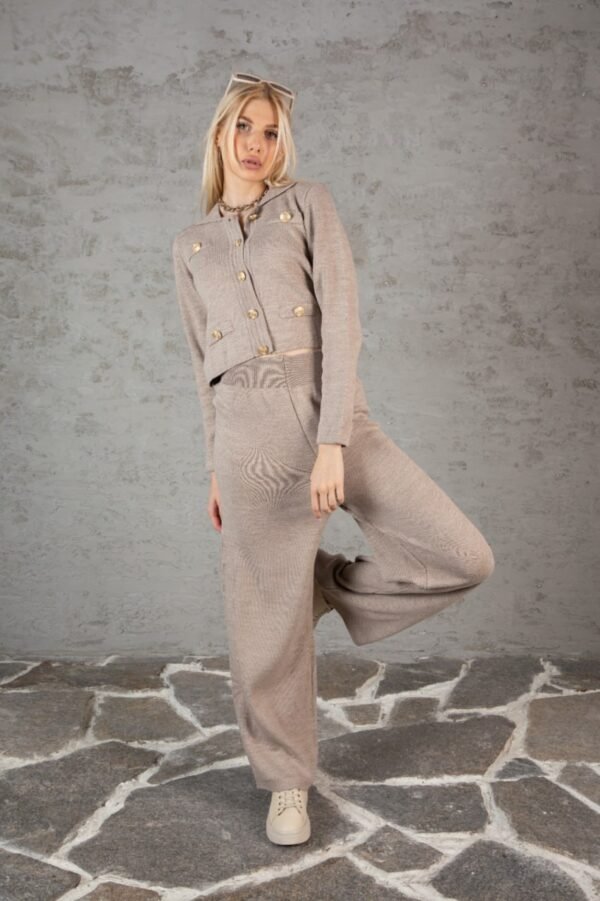 Siyah Hırka ve Bol Pantolon Takım - Görsel 3